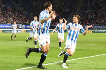 Sam Kersten en Mats Kohlert juichen