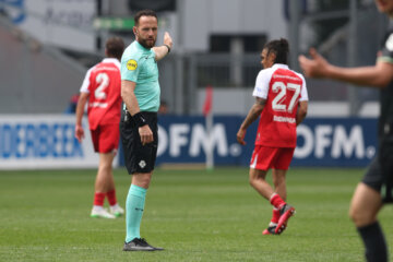 Edwin de Graaf tijdens FC Utrecht - FC Groningen