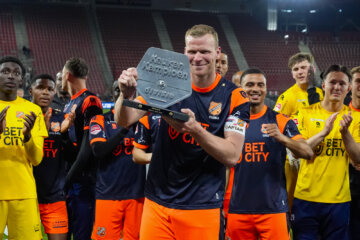 Henk Veerman viert promotie