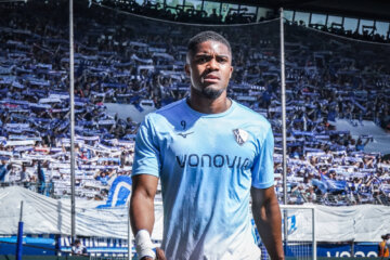 Myron Boadu in het shirt van VfL Bochum