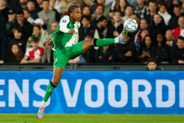 Calvin Stengs in actie namens Feyenoord