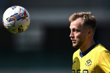 Casper Tengstedt in dienst van Hellas Verona