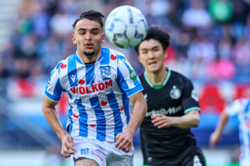 Eser Gürbüz tegen Feyenoord