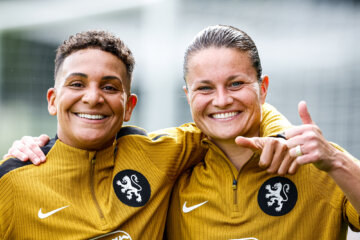 Shanice van de Sanden en Sherida Spitse bij Oranje