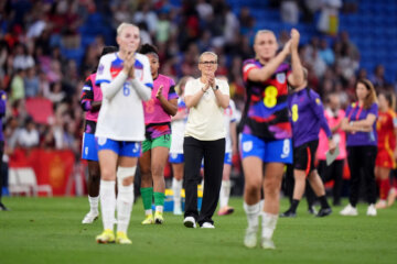 Sarina Wiegman na de nederlaag bij Spanje