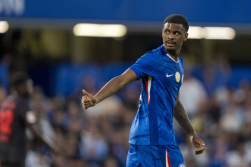 Jorrel Hato voor Chelsea