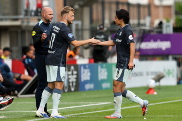 Casper Tengstedt en Ayase Ueda