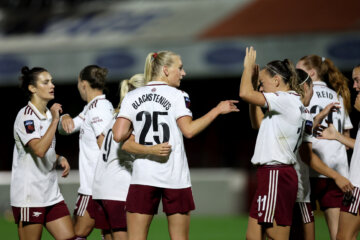 Arsenal juicht na een goal