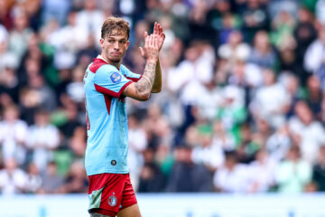 Luciano Valente bedankt het publiek