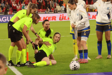 Michalina Diakow valt plots flauw voorafgaand aan Turkije - Kosovo