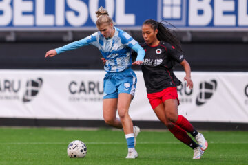 Een duel tussen Excelsior en FC Utrecht