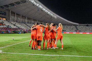 Oranje O17 viert de 1-0 tegen Mexico