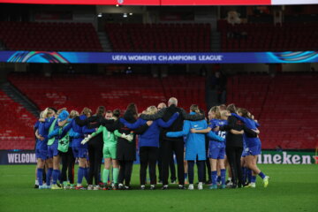 De speelsters van FC Twente in Lissabon