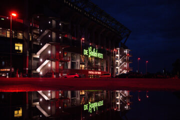 De Grolsch Veste in de avond