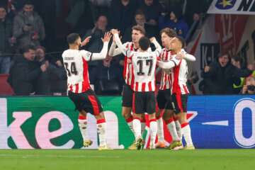 PSV viert de 1-0 tegen Atlético Madrid