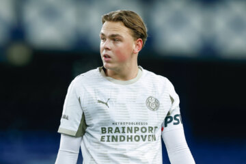 Robin van Duiven namens Jong PSV