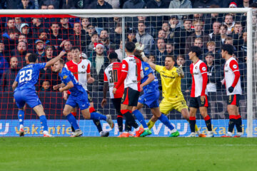 Timon Wellenreuther schreeuwt naar zijn verdediging