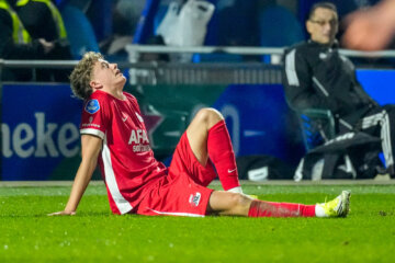 Sven Mijnans zit op het gras