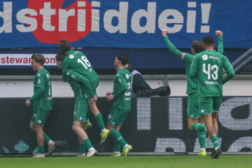 FC Groningen juicht
