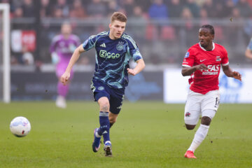 Anton Gaaei en AZ-speler Ibrahim Sadiq