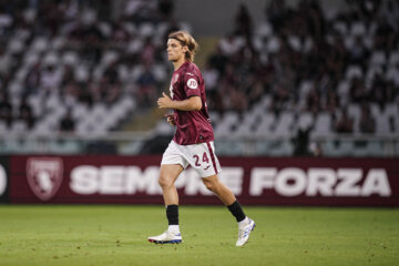 Borna Sosa namens Torino