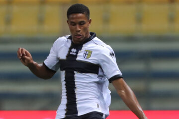 Jayden Oosterwolde bij Parma