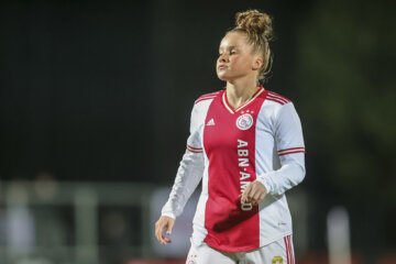 Nikita Tromp in actie namens Ajax