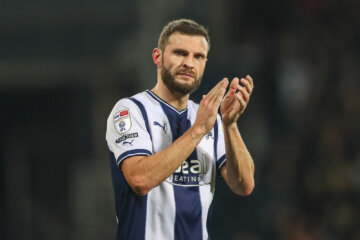Erik Pieters namens West Bromwich Albion