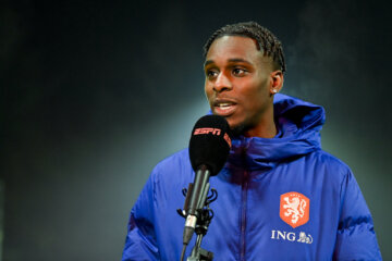 Jeremie Frimpong voor de microfoon van ESPN