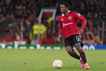 Tyrell Malacia tegen Sevilla