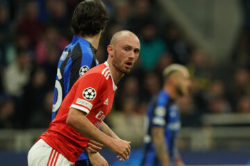 Fredrik Aursnes voor Benfica