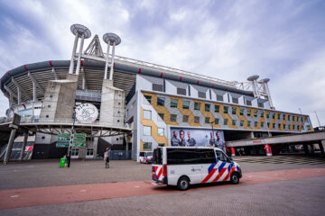 Politie bij de Johan Cruijff ArenA