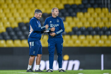 Said Bakkati en Maurice Steijn bij Ajax