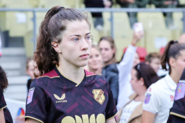 Nurija van Schoonhoven bij FC Utrecht