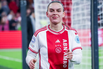 Romée Leuchter in het shirt van Ajax