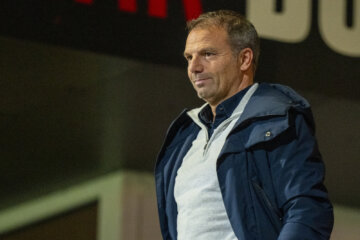 Maurice Steijn op de tribune