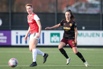 Floor Spaan (AZ) en Marthe Munsterman (FC Utrecht)