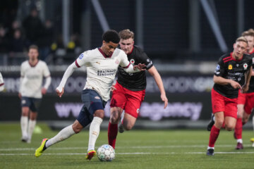 Malik Tillman tegen Excelsior