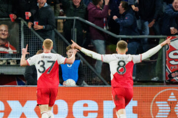 Isac Lidberg juicht na goal tegen PEC Zwolle