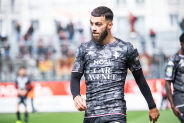 Mikautadze in het shirt van FC Metz