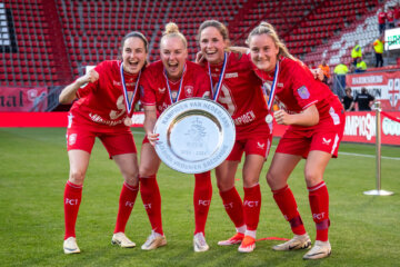 Wieke Kaptein, Caitlin Dijkstra, Marisa Olislagers en Danique Kerkdijk: de appeltjes