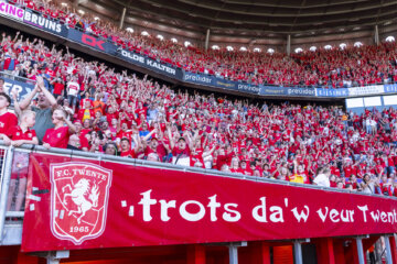 FC Twente-fans in De Grolsch Veste