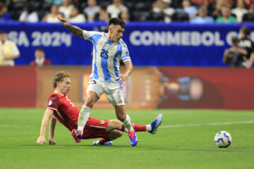 Lisandro Martínez in actie voor Argentinië