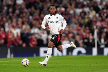 Kenny Tete met Fulham tegen Manchester United