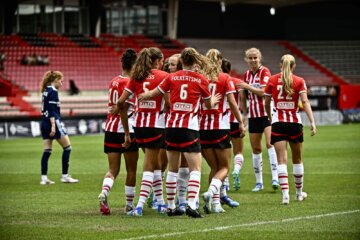 PSV juicht