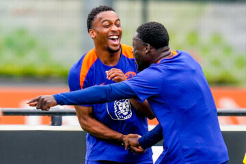 Quinten Timber op de training van het Nederlands elftal