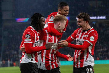 PSV viert de goal van Jerdy Schouten tegen Sporting Portugal