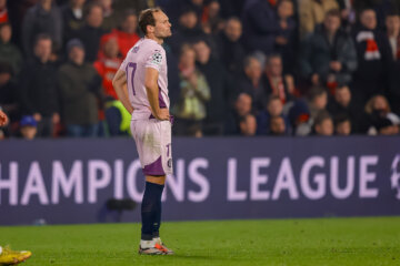 Daley Blind baalt van de wedstrijd tegen PSV