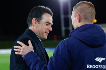 Alberto Toril (Real Madrid) en FC Twente-trainer Joran Pot