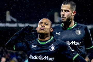 Igor Paixao blij met zijn treffer tegen RKC Waalwijk